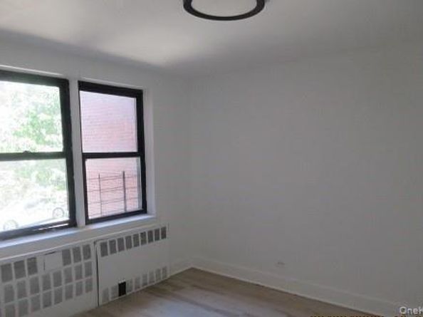2866 Marion Avenue 1E, Bronx NY 10458