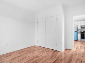 1148 E 211th Street, Bronx NY 10469