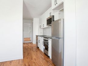 1148 E 211th Street, Bronx NY 10469