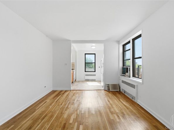3727 86 6N, Jackson Heights NY 11372