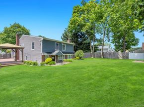3 Drake Lane, Kings Park NY 11754