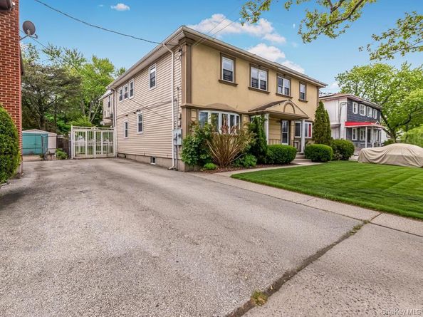 25612 147th Avenue, Rosedale NY 11422
