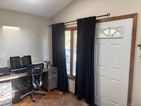 121-13 Hillside Avenue, Richmond Hill NY 11418