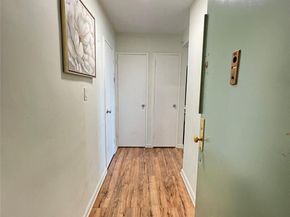 60-11 Broadway 6k, Woodside NY 11377