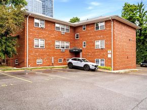 160 Centre Avenue 3M, New Rochelle NY 10805