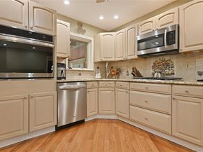 19 Berkshire Road, Bethpage NY 11714