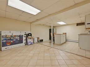 19 Berkshire Road, Bethpage NY 11714