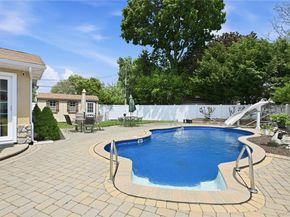 19 Berkshire Road, Bethpage NY 11714