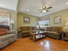 19 Berkshire Road, Bethpage NY 11714