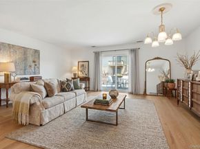 100 Daly Boulevard 2403, Oceanside NY 11572