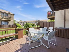 100 Daly Boulevard 2403, Oceanside NY 11572
