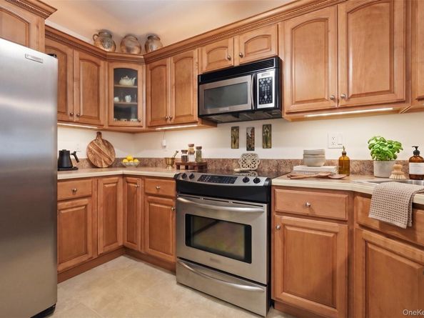 100 Daly Boulevard 2403, Oceanside NY 11572