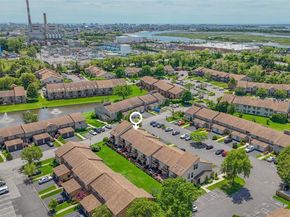 100 Daly Boulevard 2403, Oceanside NY 11572