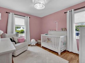 31 Locust Avenue E, Farmingdale NY 11735