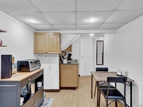 31 Locust Avenue E, Farmingdale NY 11735
