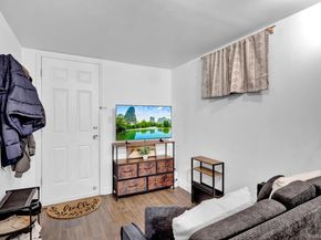 31 Locust Avenue E, Farmingdale NY 11735