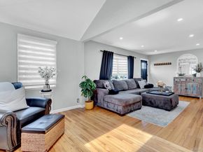 31 Locust Avenue E, Farmingdale NY 11735