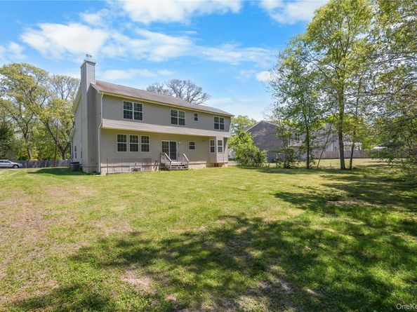 49 Kingsland Avenue, Shirley NY 11967