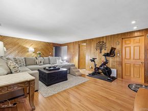 4 Sherbrooke Drive, Smithtown NY 11787