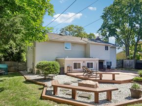 4 Sherbrooke Drive, Smithtown NY 11787