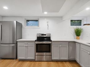 8 Wood Haven Place, East Northport NY 11731
