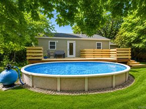 8 Wood Haven Place, East Northport NY 11731
