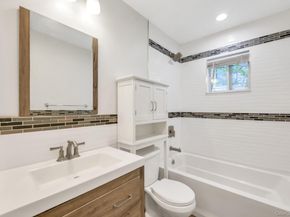 30 Harding Road, Ronkonkoma NY 11779