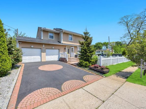 48 E Grove Street, Massapequa NY 11758