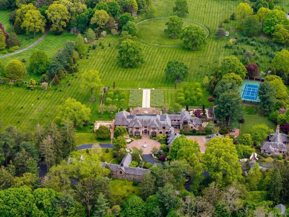 1 Applewood Estate, Upper Brookville NY 11545
