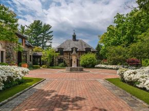 1 Applewood Estate, Upper Brookville NY 11545