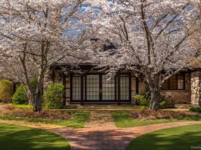 1 Applewood Estate, Upper Brookville NY 11545