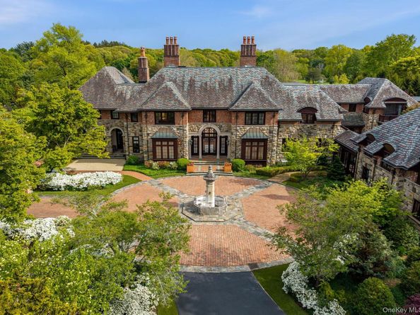 1 Applewood Estate, Upper Brookville NY 11545
