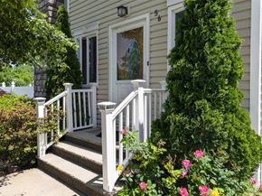 56 Dail Street, New Hyde Park NY 11040