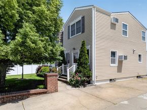 56 Dail Street, New Hyde Park NY 11040