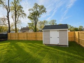 321 Union Avenue, Riverhead NY 11901