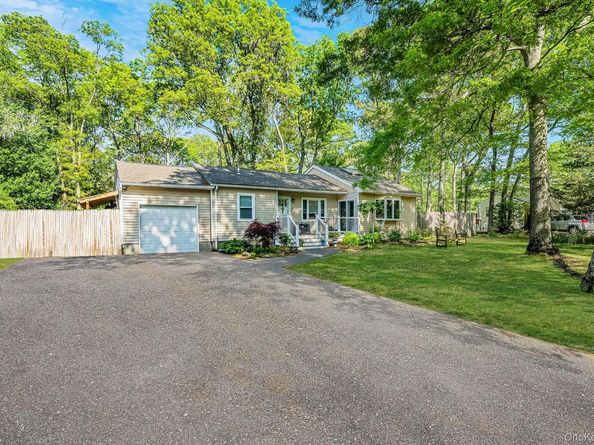17 Arnold Drive, Middle Island NY 11953