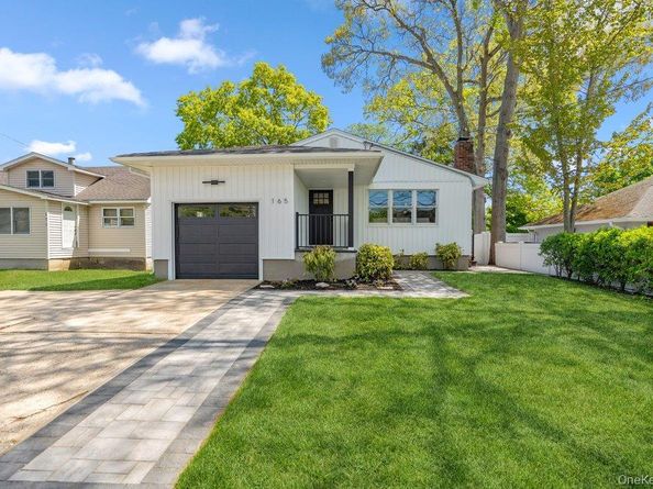 165 Livingston Avenue, Babylon NY 11702