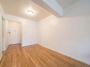 84-01 Main Street 618, Briarwood NY 11435