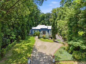 275 Broadfield Road, New Rochelle NY 10804
