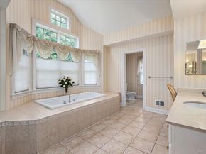 37 Legends Circle, Melville NY 11747