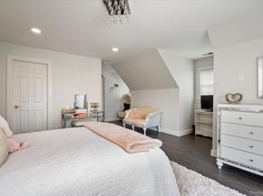 37 Legends Circle, Melville NY 11747