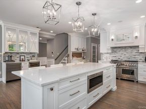37 Legends Circle, Melville NY 11747