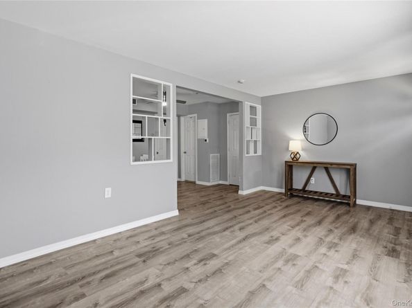 16 Bailey Court 16, Middle Island NY 11953
