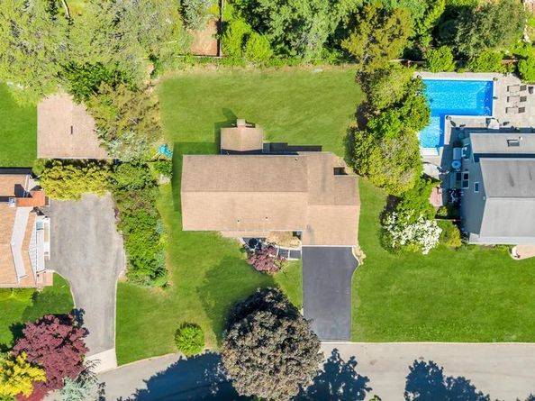 8 Cynthia Lane, Northport NY 11768