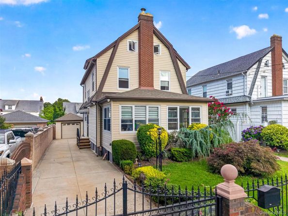 3569 161st Street, Flushing NY 11358