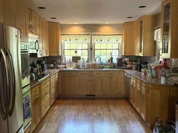 27 Depot Road, Westhampton Beach NY 11978