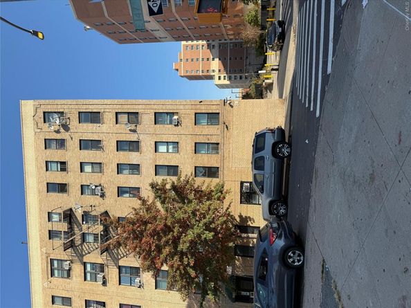 823 E 147th St 26, Bronx NY 10455