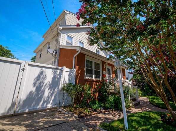 681 Stowe Avenue, Baldwin NY 11510