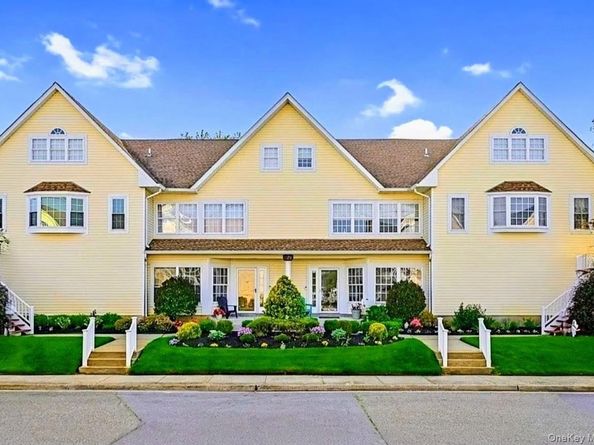 226 Westside Avenue B, Freeport NY 11520