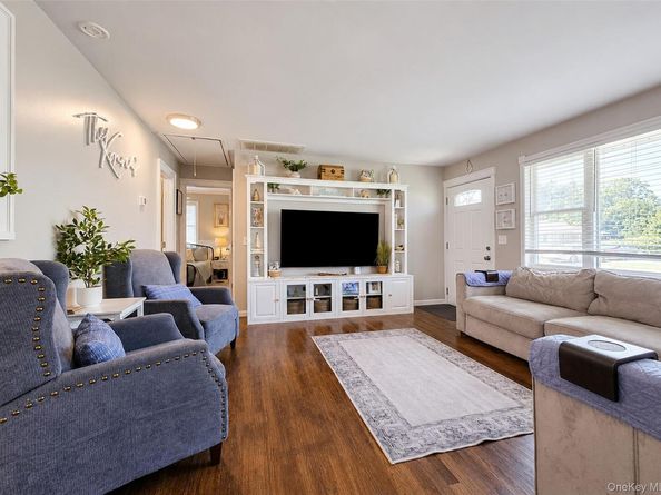 8 Harrison Street, Patchogue NY 11772